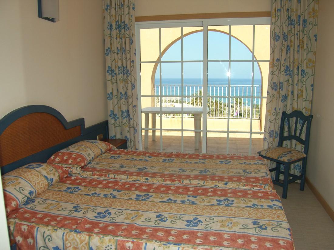 Hotel Playamojacar 4*